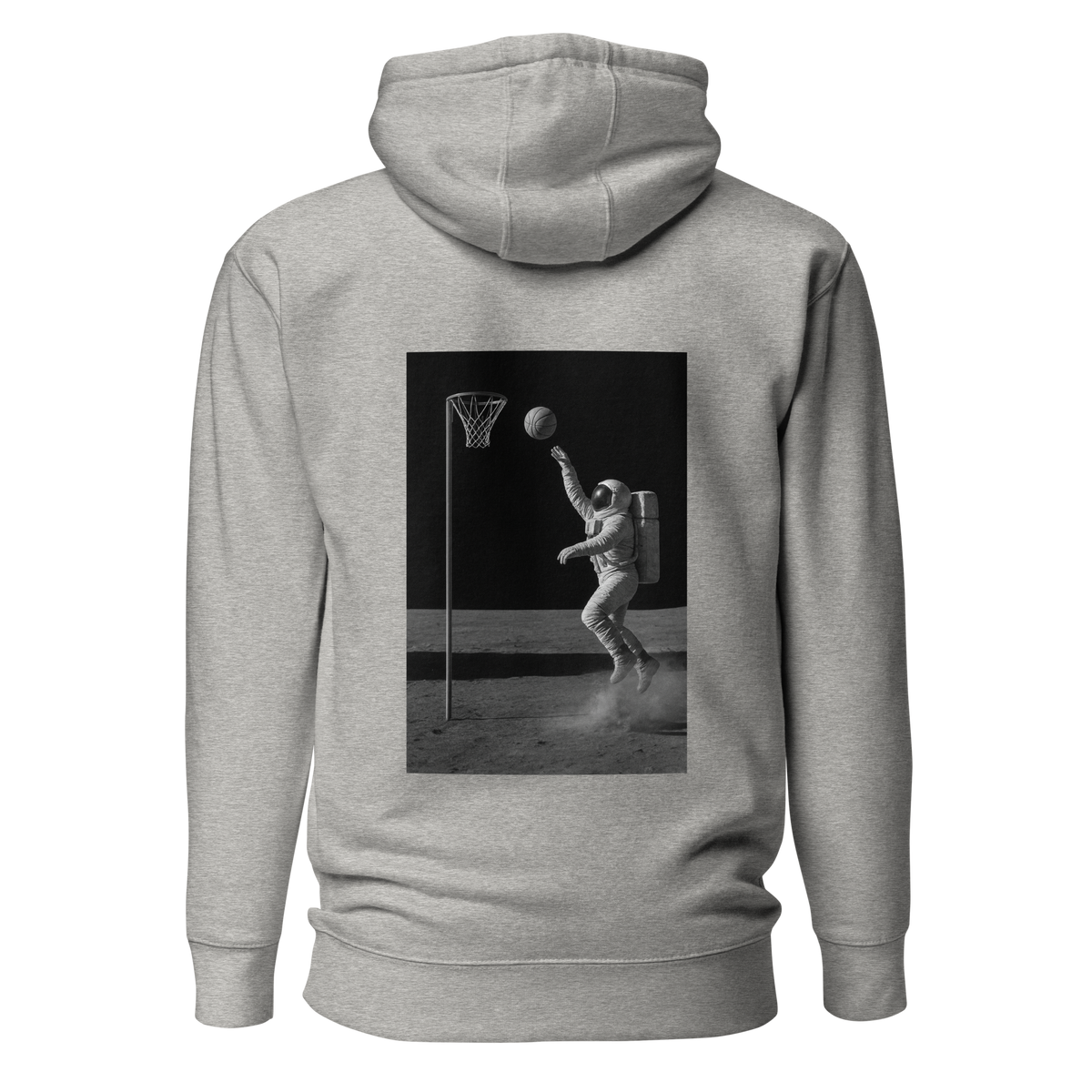 Hoodie Euphron « Basketball on the Moon », coloris gris : un astronaute qui shoote au basket sur la Lune – vue de dos