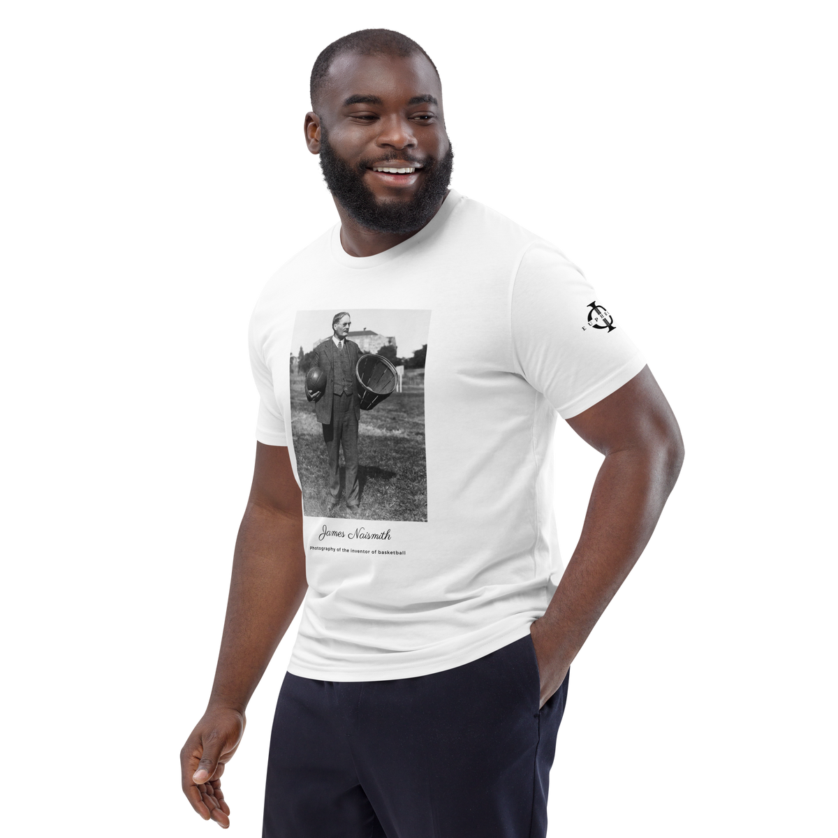 T-shirt Euphron « James Naismith, inventor of basketball », coloris blanc : photographie de James Naismith, inventeur du basketball